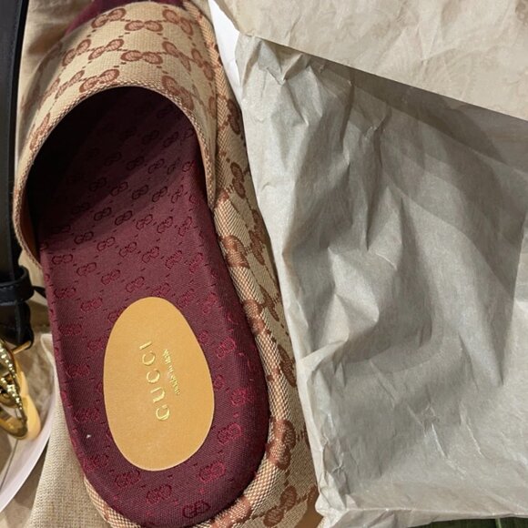 GUCCI CANVAS PRINTED SLIDES- BURGENDY / TAN - Picture 2 of 6